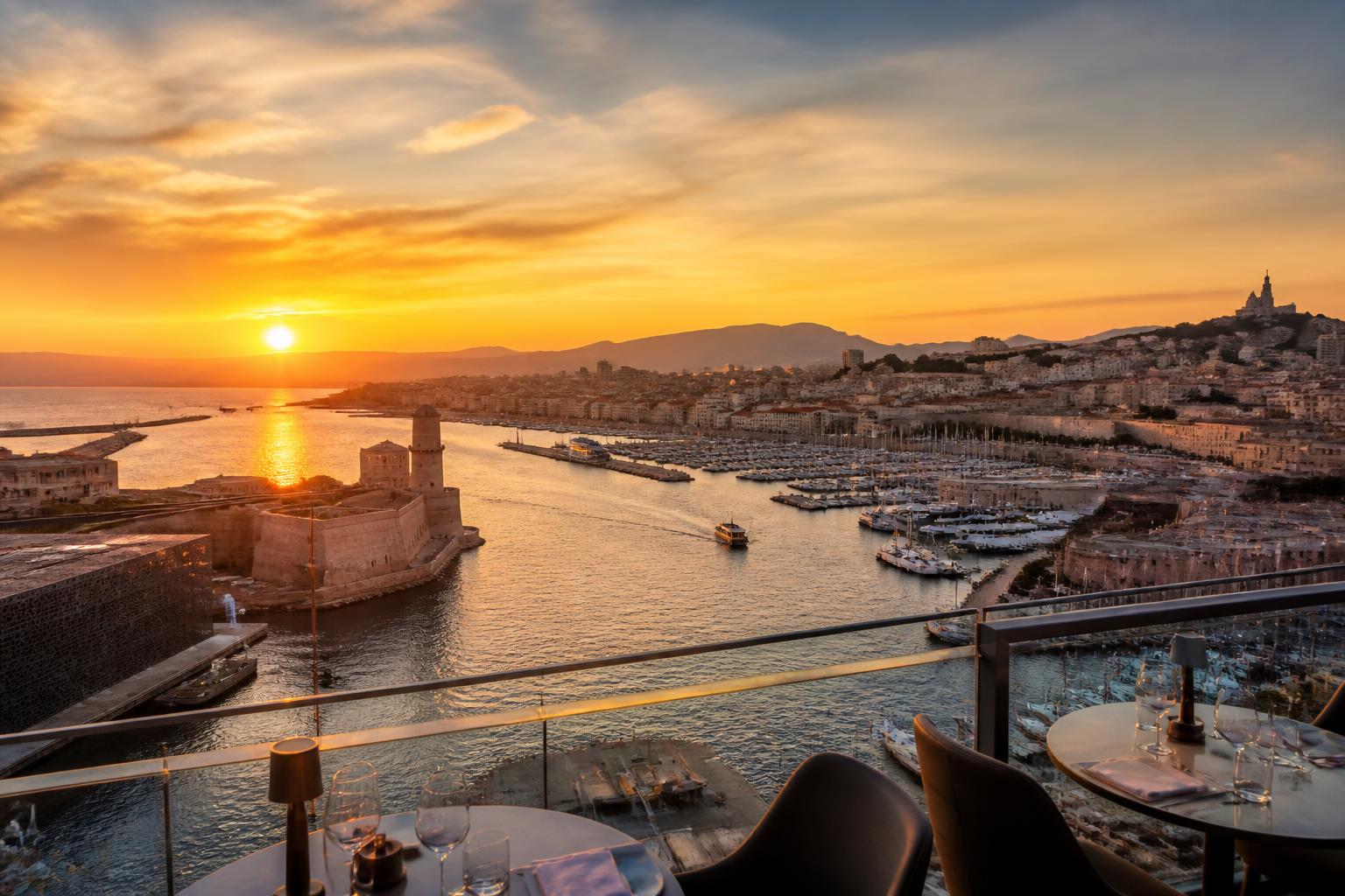 savourez une expérience culinaire unique au restaurant sofitel marseille, alliant saveurs raffinées et cadre élégant au cœur de la ville.