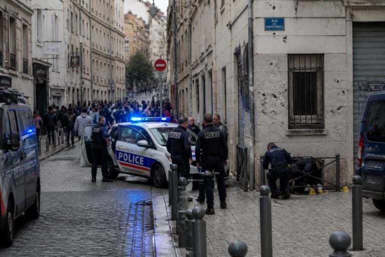 découvrez les détails de la fusillade qui a eu lieu aujourd'hui à marseille, ses faits précis ainsi que les conséquences pour la ville et ses habitants.