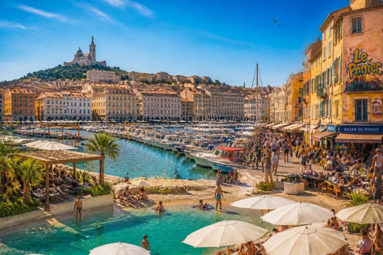 découvrez les meilleurs endroits à visiter à marseille en 2026 pour profiter pleinement de cette ville dynamique entre culture, histoire et paysages méditerranéens.